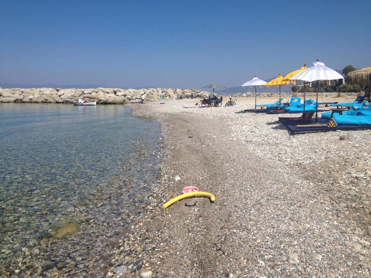 Agali 2 Maizonette Front Of The Sea Apartman Akrojáli Kültér fotó